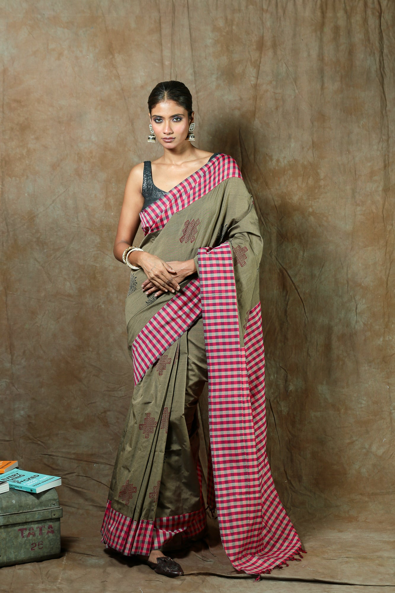 Piya Tu Ab to Aaja - Cotton Saree