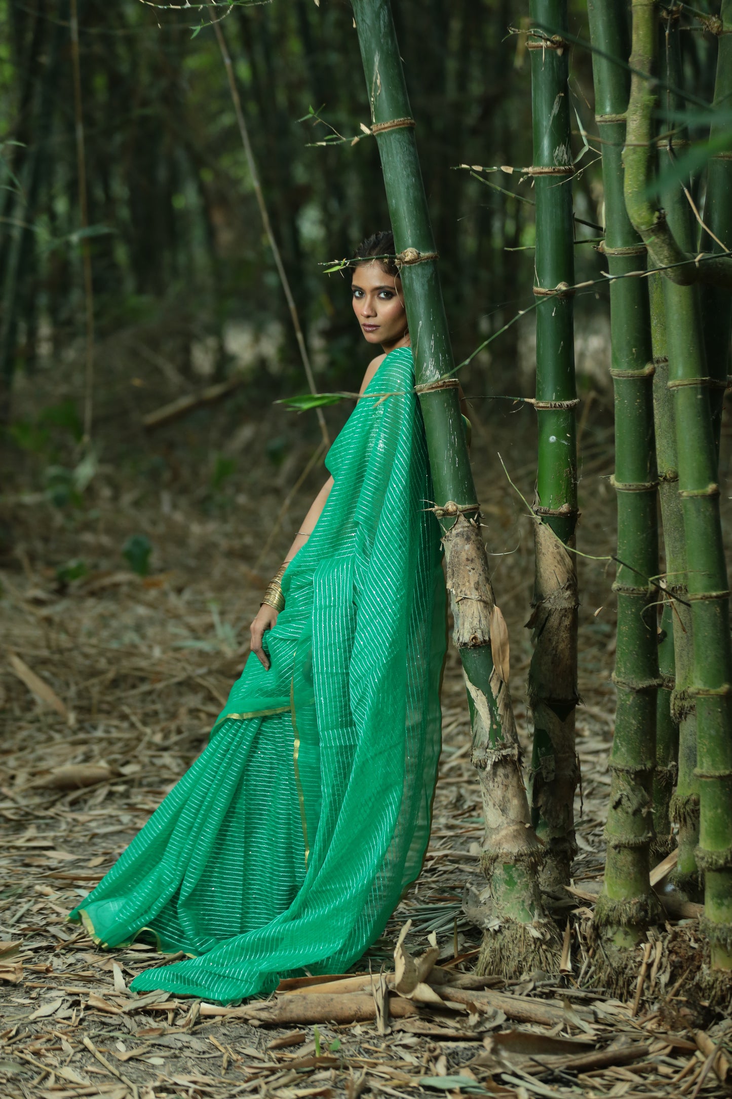 Sagar Jaisi Aankhon Wali - Tissue Saree