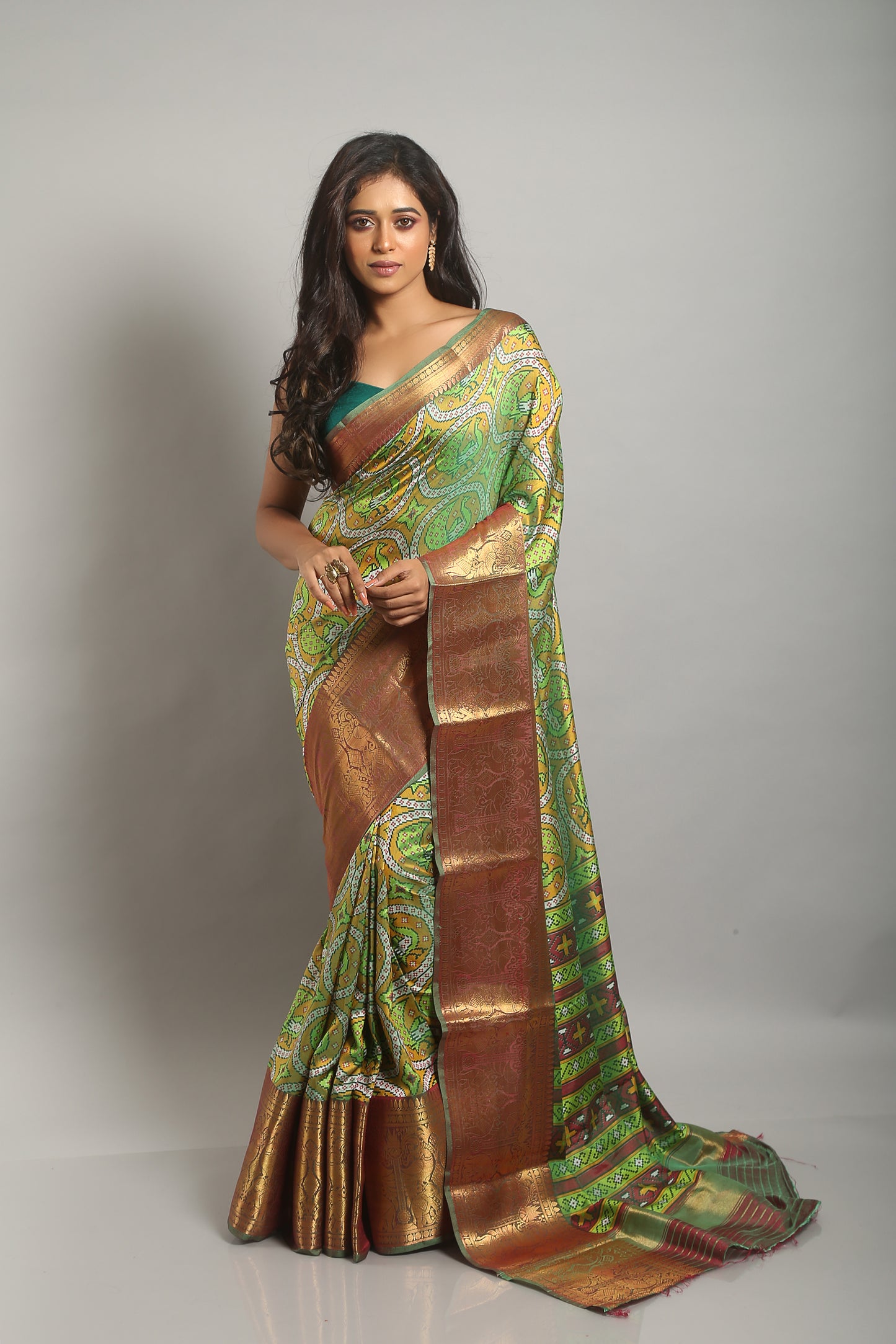 Dense Grassplot Ikkat Saree