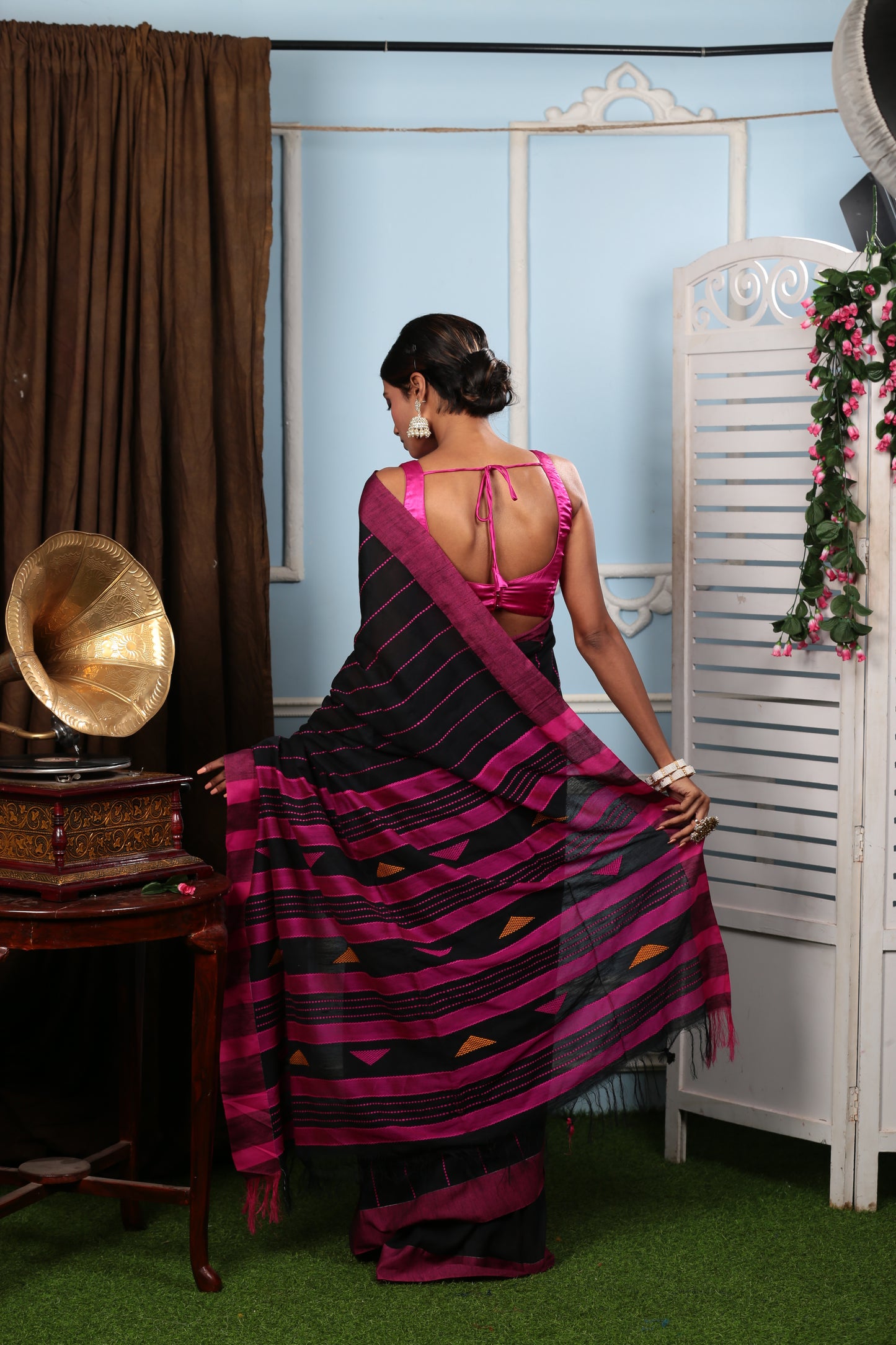Black and magenta Bengal Khadi saree with geometric patterns, perfect for festive occasions. | Urbane Essence