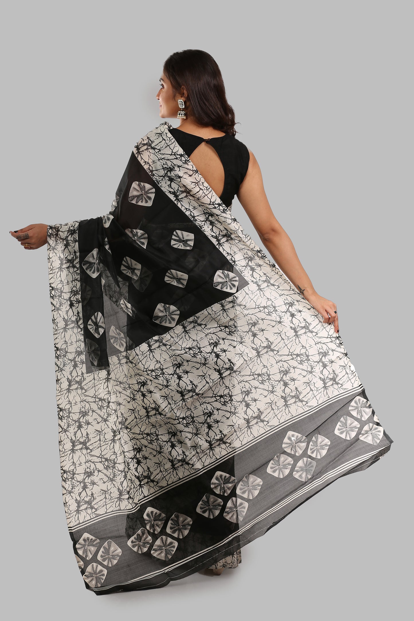 Gentle Sable Jute Saree