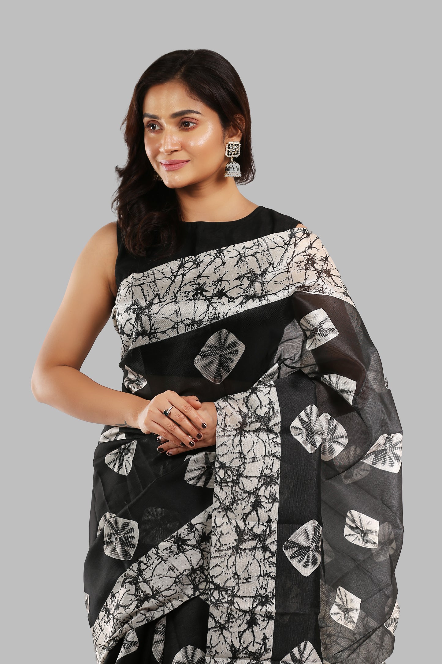 Gentle Sable Jute Saree