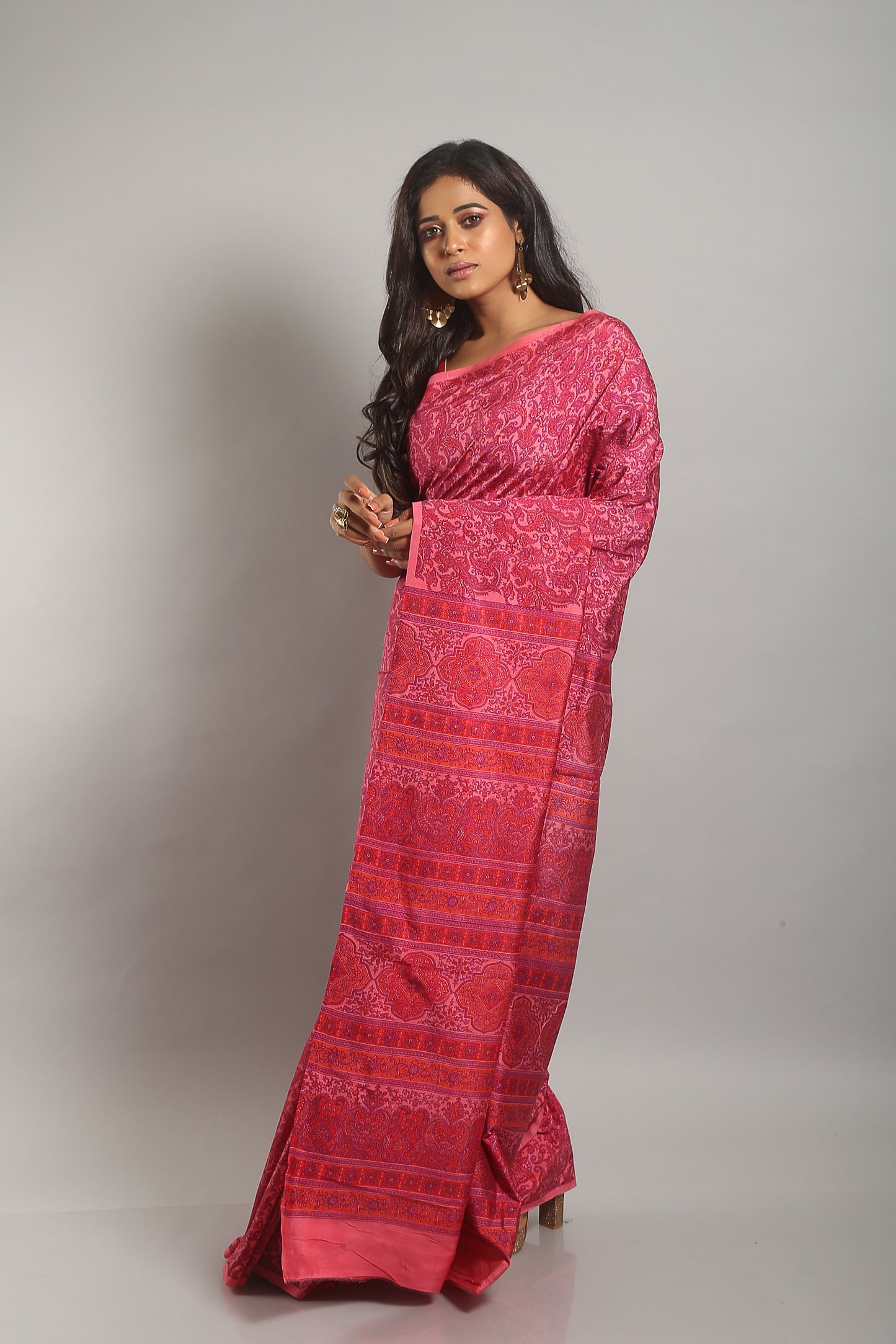 Knotty Carnation Cotton Saree