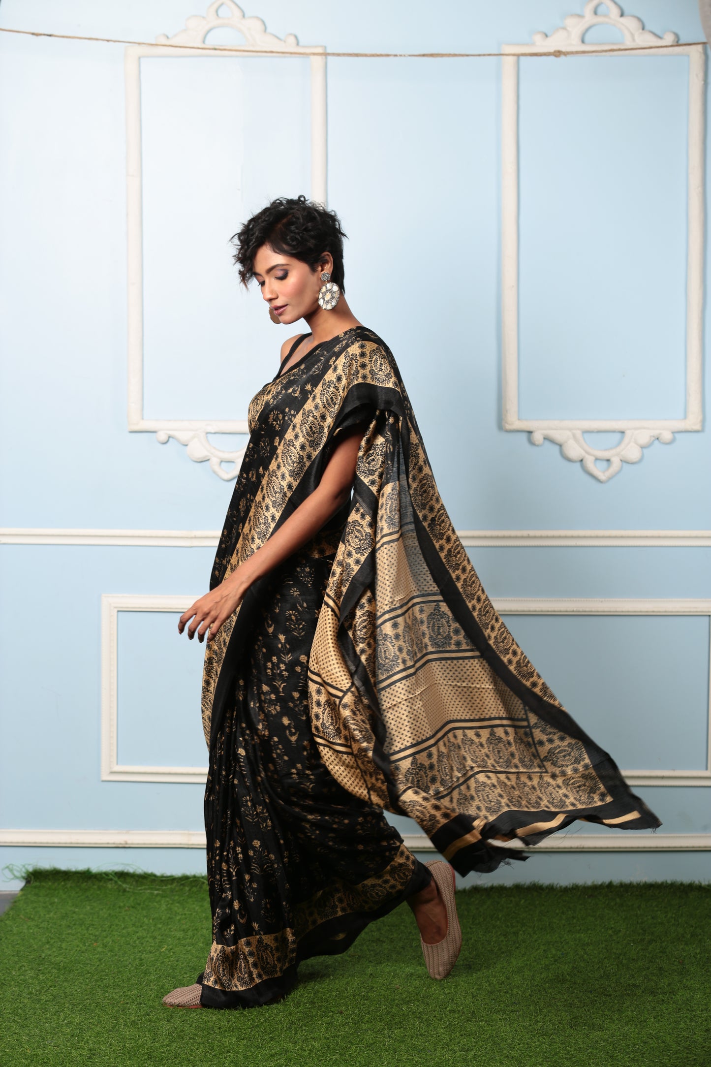 Black and beige Temple Fabric Blend Saree with prominent patterns, suitable for work | Urbane Essence