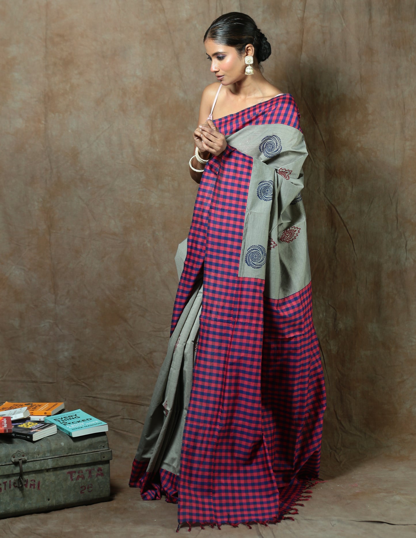 Piya Tu Ab to Aaja - Cotton Saree
