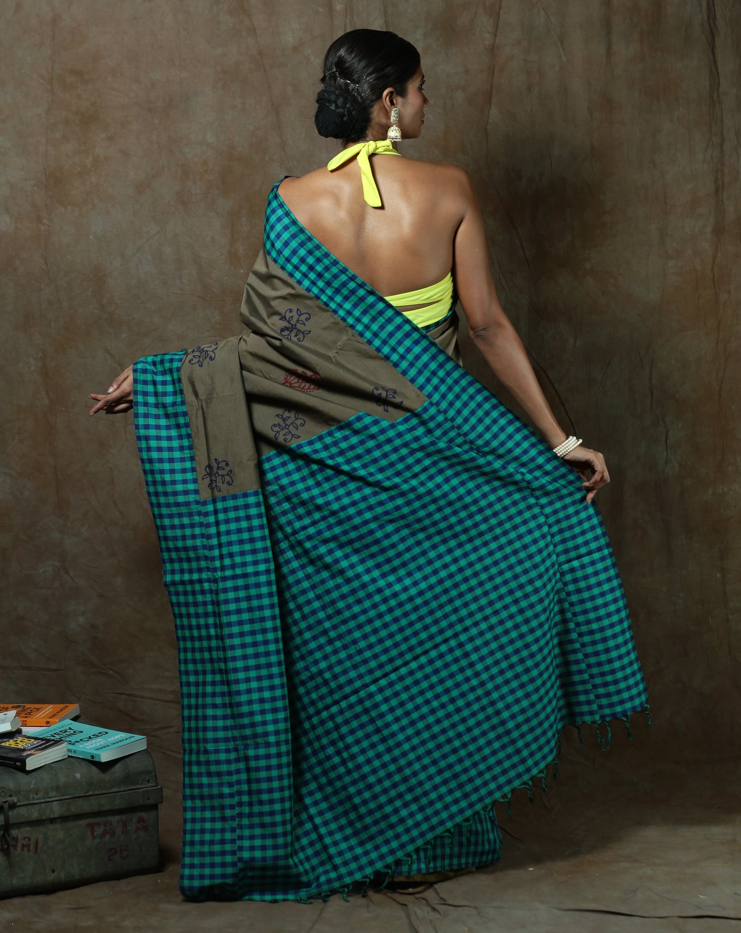 Piya Tu Ab to Aaja - Cotton Saree