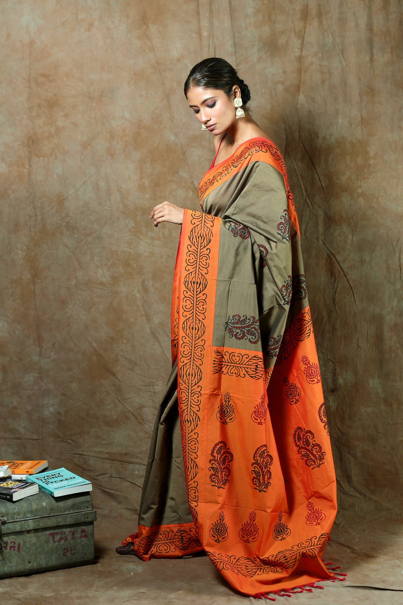 Piya Tu Ab to Aaja - Cotton Saree