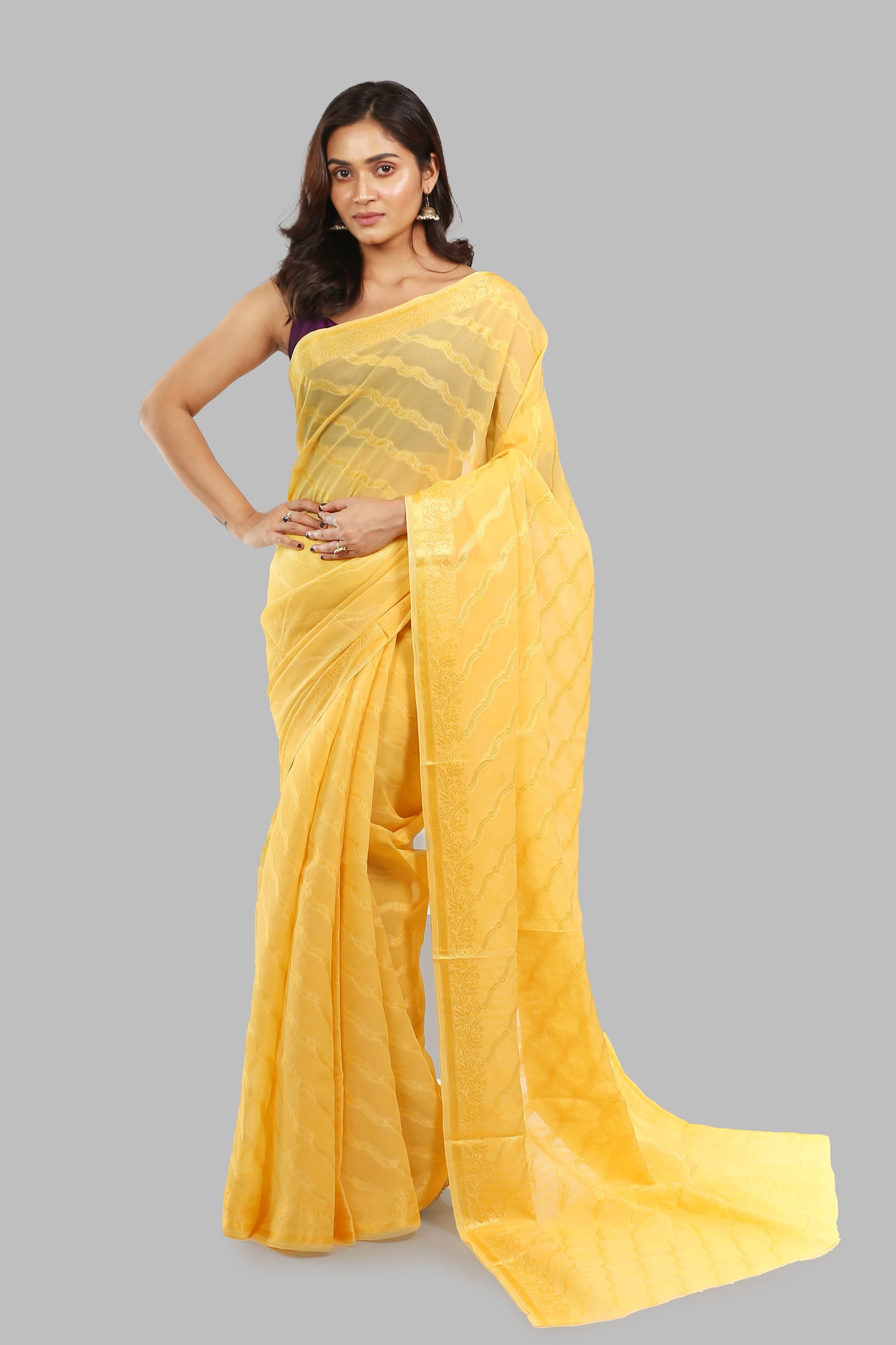 Tracery Bleached Georgette Blend Saree